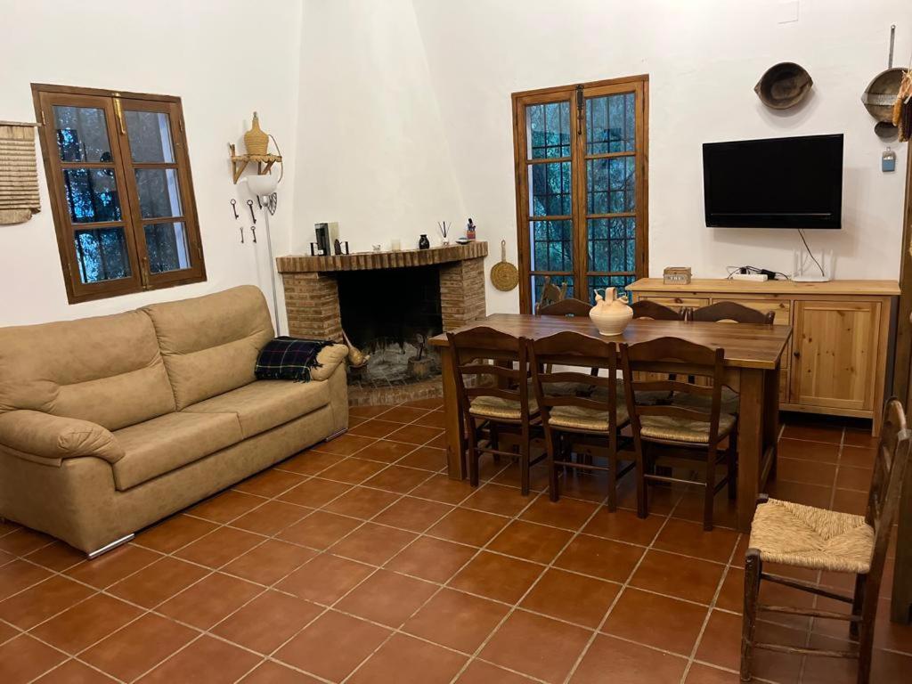 Casa De Campo Fuencaliente, Entorno Natural, Chimenea, Piscina Canete la Real Dış mekan fotoğraf
